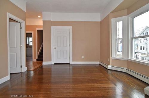 261 Admiral St, Providence RI 02908-1331 exterior