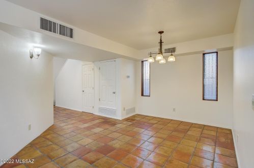 1285 Easy St, Tucson AZ  85719-1311 exterior