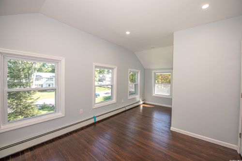 46 Luyster St, Huntington Station NY 11746-4421 exterior