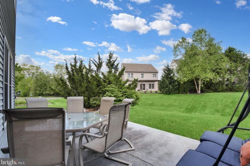 2471 Raleigh Rd, Hummelstown PA 17036-7078 exterior