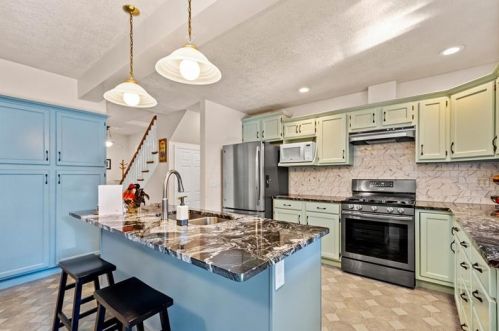 124 Frd St, Pittsburgh PA 15122-4106 exterior