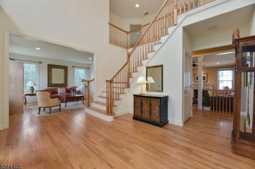 2 David Dr, Whippany, NJ