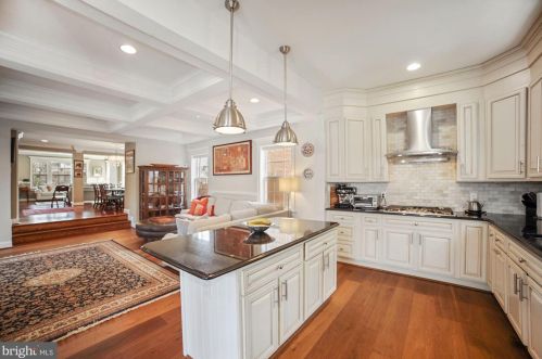 5536 30 Pl, Washington DC 20015-1209 exterior