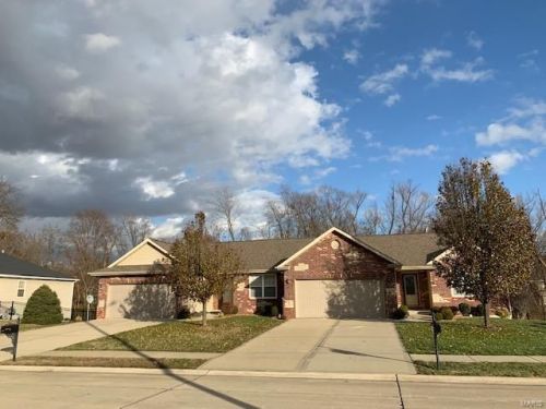 327 Jarvis Ct, Troy, IL 62294-1155