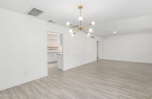 2032 Campbell Ave, Phoenix AZ  85015-4126 exterior