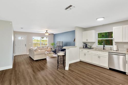 8714 22nd St, Tampa FL  33604-2112 exterior