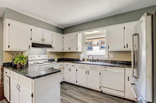 4212 96, Milwaukee WI 53222-1531 exterior