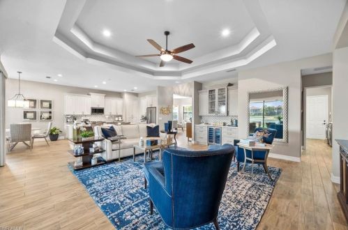 3351 Atlantic Cir, Naples FL 34119-8639 exterior