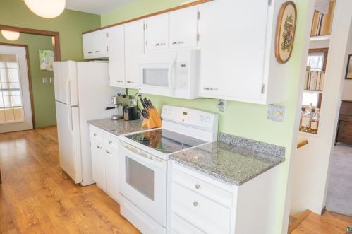 5956 Rose Rd, Duluth MN 55810-9734 exterior