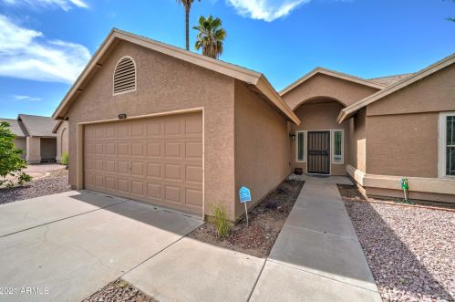 712 Cheyenne Dr, Chandler, AZ 85225-2174