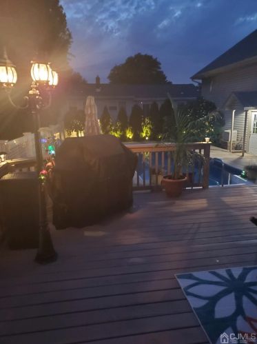 829 Evergreen Ct, New Brunswick NJ 08902-2314 exterior