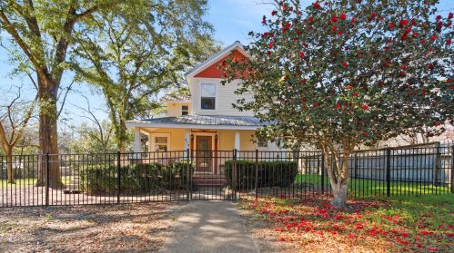 210 Michigan St, Defuniak Springs FL 32435-2628 exterior