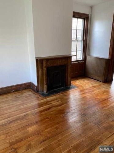 239 7th St, Paterson NJ  07508-2028 exterior