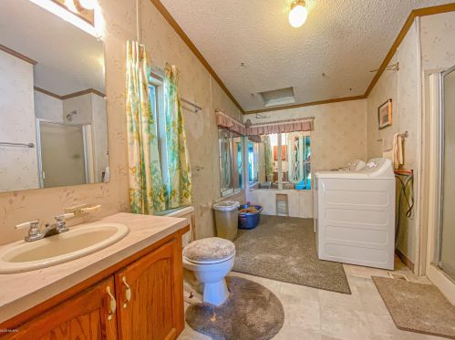 64630 Cassopolis Rd, Cassopolis MI 49031-8561 exterior