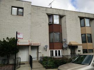 352 30 Pl, Chicago IL  exterior