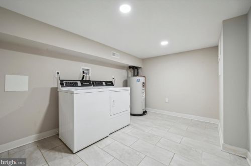 1313 29 St, Philadelphia PA 19121-4503 exterior