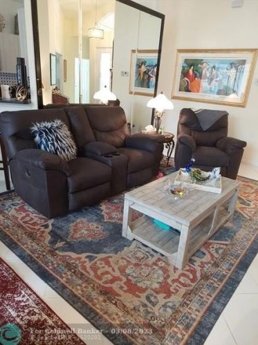 426 Springview Loop, Fort Pierce FL  34986-2663 exterior