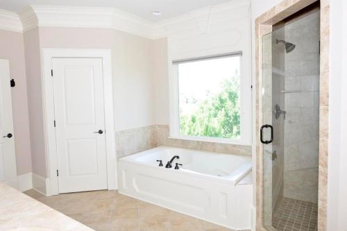 2612 Canterbury Trl, Atlanta GA  30324-2888 exterior