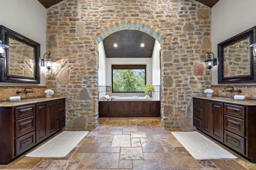 17837 Flagler Dr, Austin TX 78738-7630 exterior