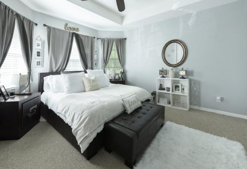 1936 Grand Dr, Fort Pierce FL 34952-7795 exterior