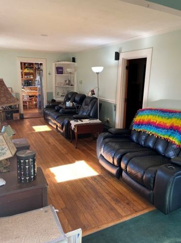 2 Garfield Ave, Danvers, MA 01923-3408