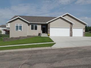 1200 Eagle Crest Loop, Bismarck, ND 58503-8849