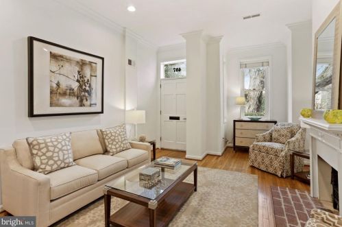 407 5 St, Washington DC 20003-2051 exterior