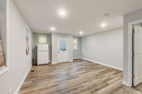 2338 18 Pl, Chicago IL 60608-2560 exterior