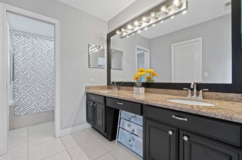 17335 Lake Park Rd, Boca Raton FL 33487-1166 exterior