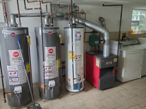 2321 Monitor Ave, Chicago IL 60634-1743 exterior