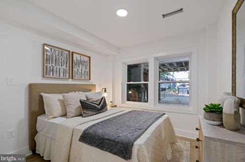 2410 37th St, Washington DC  20007-1835 exterior