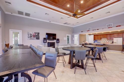 2544 Marshfield Ct, Fort Pierce FL 34953-4369 exterior