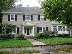 63 Neshobe Rd, Newton, MA 02468-1314