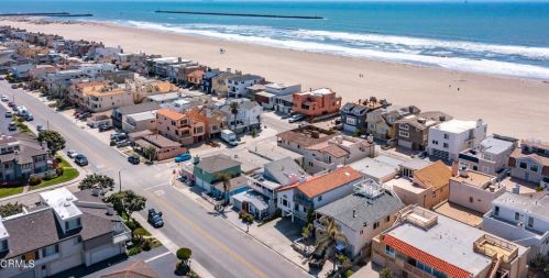 3713 Sunset Ln, Oxnard CA  93035-4133 exterior