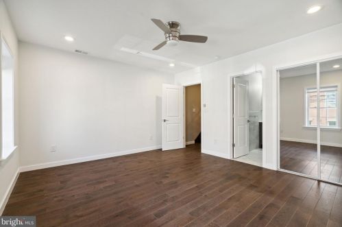 630 Catharine St, Philadelphia PA  19147-2937 exterior