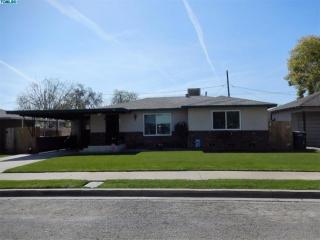 1035 Apricot Ave, Tulare CA  93274-4407 exterior