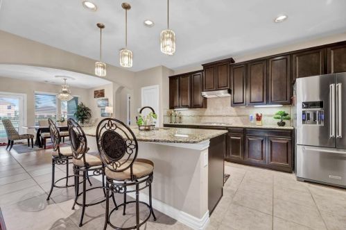 8118 12 Fairway Ln, Humble TX 77346-1716 exterior