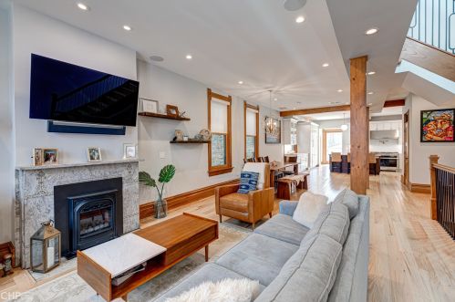 2143 Thomas St, Chicago IL 60651-3248 exterior