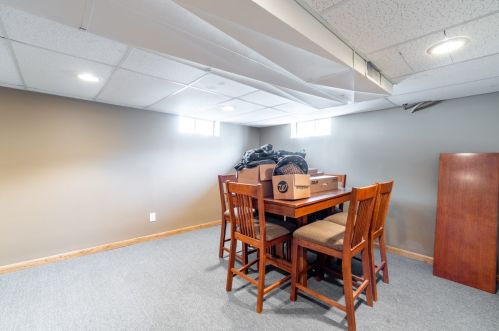 3758 5 Pl, Milwaukee WI 53204-3906 exterior