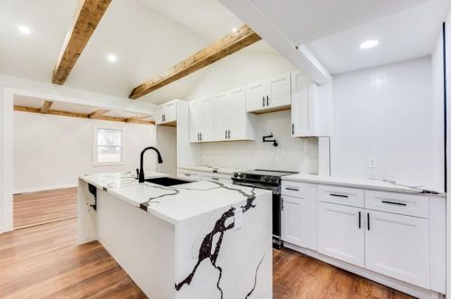 1896 Bonniview St, Atlanta GA 30310-4924 exterior