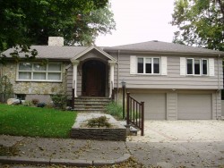 176 Paulson Rd, Newton, MA 02468-1230