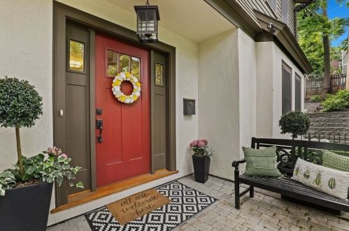 90 Mason Ter, Brookline, MA 02446-2601