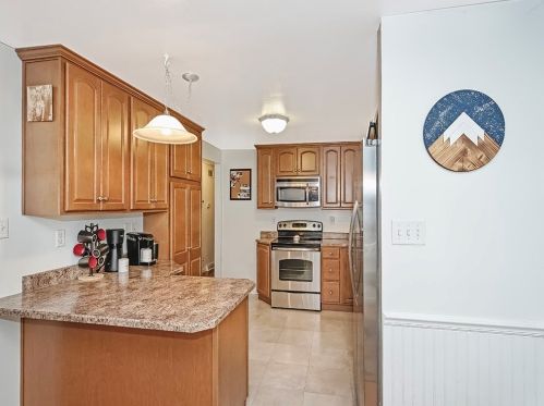 628 Carnival Dr, Pittsburgh PA  15239-2629 exterior