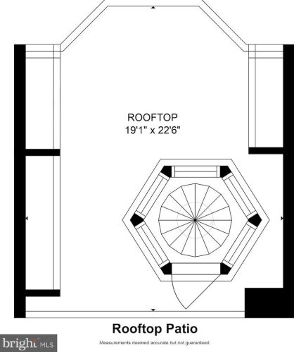 520 N St, Washington DC  20024-4574 exterior