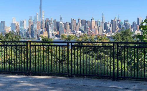 3718 Park Ave, Union City NJ  07086-6064 exterior