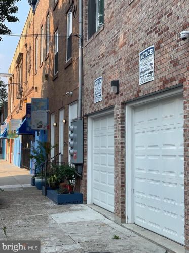 2005 Mascher St, Philadelphia PA  19122-1713 exterior