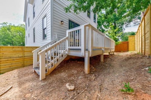 62 Montgomery St, Atlanta GA  30307-2844 exterior