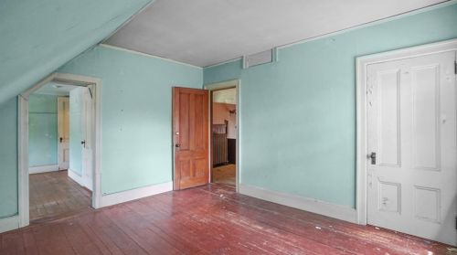 166 Adelaide Ave, Providence RI 02907-1833 exterior