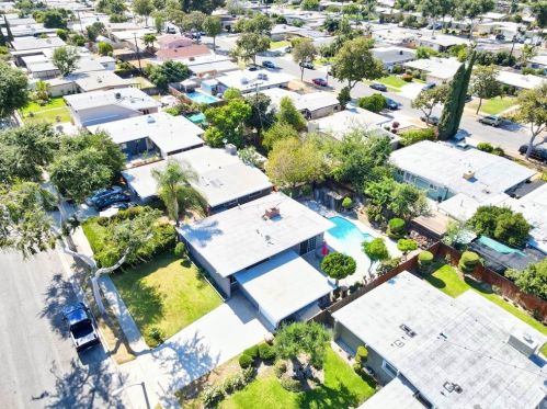 511 Rosslynn Ave, Fullerton CA  92832-2725 exterior