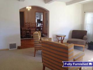 4864 12th St, Los Angeles CA  90019-1738 exterior